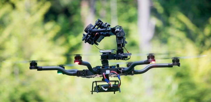Artículos necesarios para practicar el ‘dronesurfing’