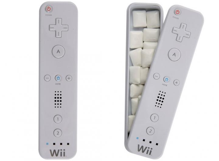 Caja para chicles con forma de mando de Wii