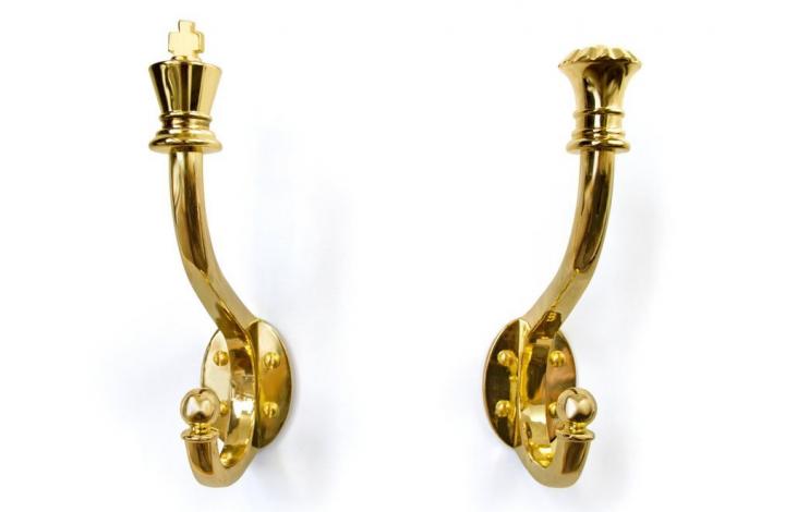 Elegantes percheros inspirados en el ajedrez