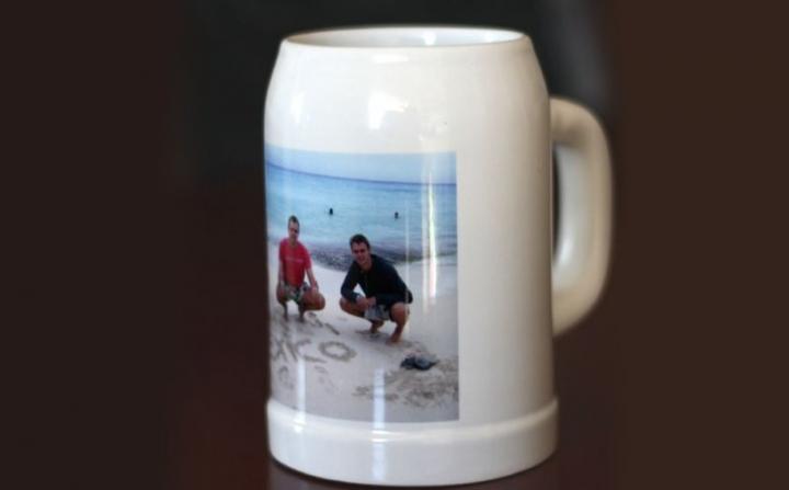 Jarra de cerveza de cer&aacute;mica personalizada