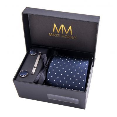 Lote elegante con corbata y pa&ntilde;uelo