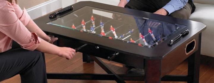Mesa para el sal&oacute;n con futbol&iacute;n
