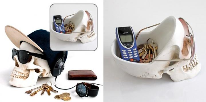 Organizador con forma de calavera