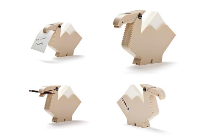 Original portanotas con forma de camello