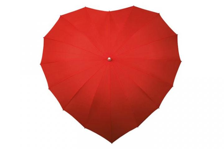 Paraguas para San Valentín con forma de corazón