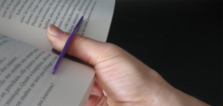 Pr&aacute;ctico accesorio para libros