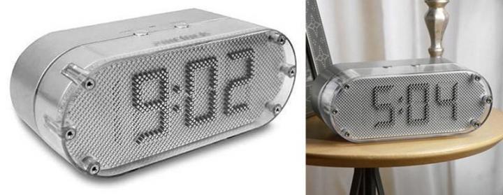 Reloj de mesa Pin Clock