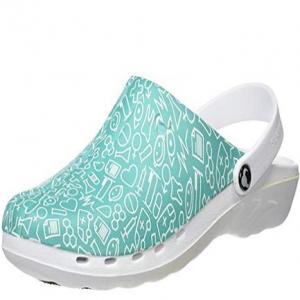 Zuecos modernos para enfermeras